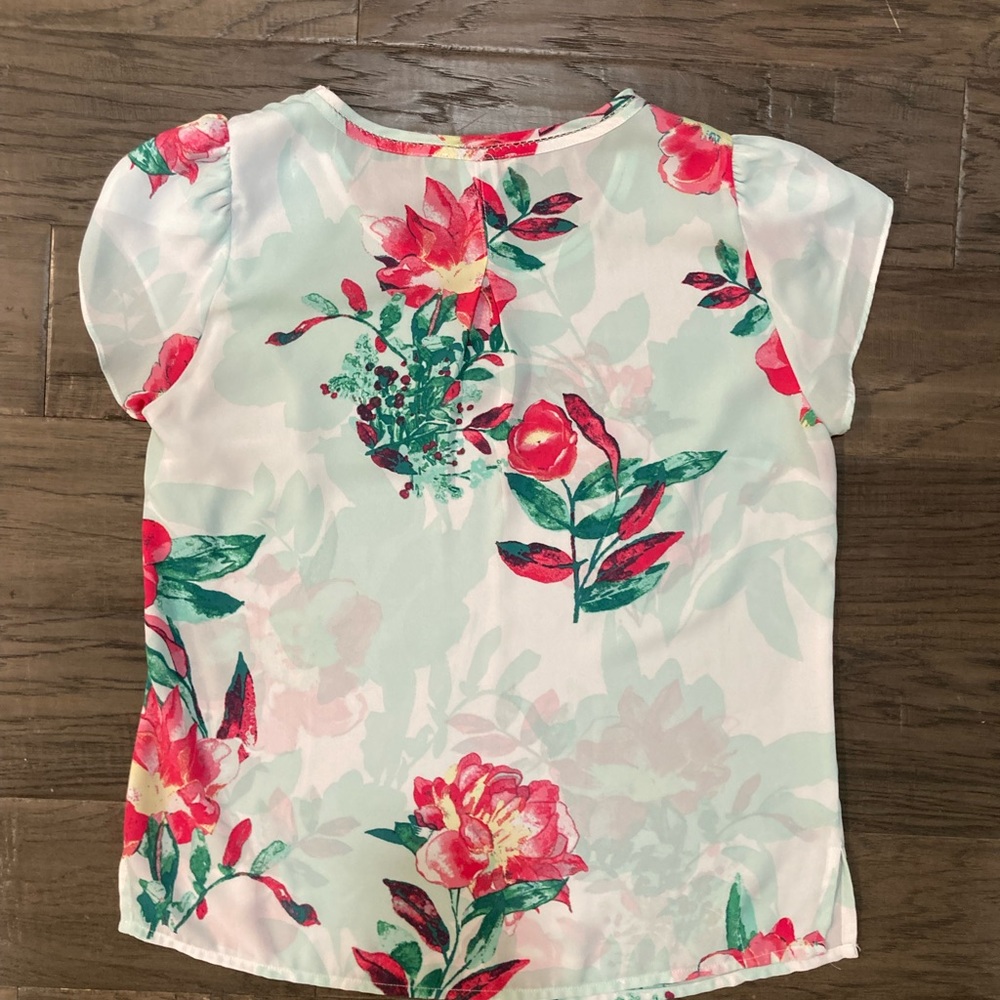 Skies Are Blue Floral Short Sleeve Blouse - Picture 3 of 3